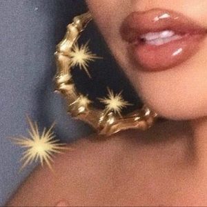 Meet your Posher, Marlaisha